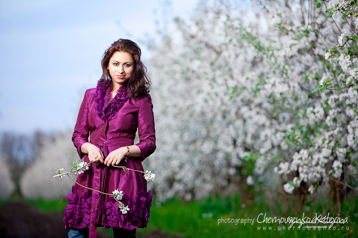 ФОТОСЕССИИ В ЦВЕТУЩИХ САДАХ В РОСТОВЕ